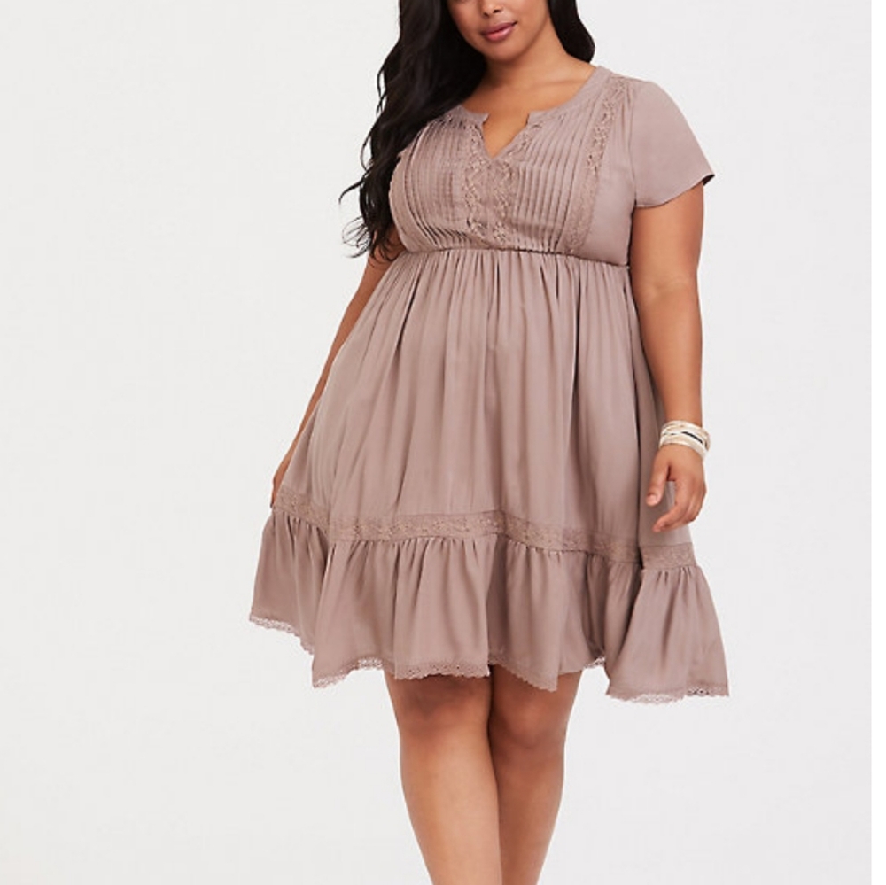 Torrid TAUPE PINTUCK CHALLIS SKATER DRESS sz 1X
